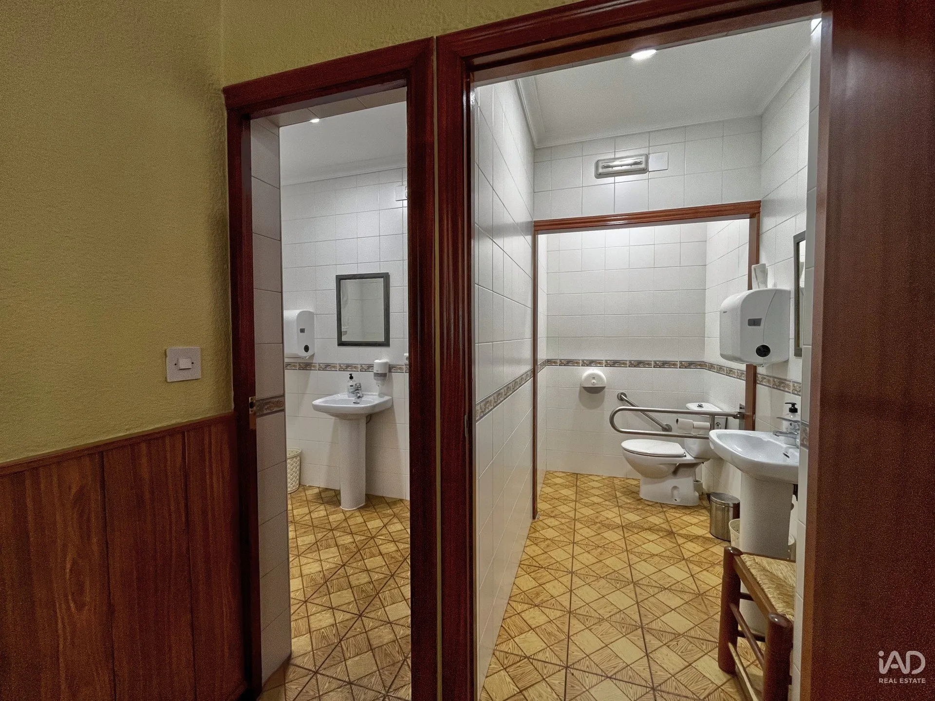 hJkHEmLz2CuenD4v0hX5OMJyWATlAQyAXEBk4irO