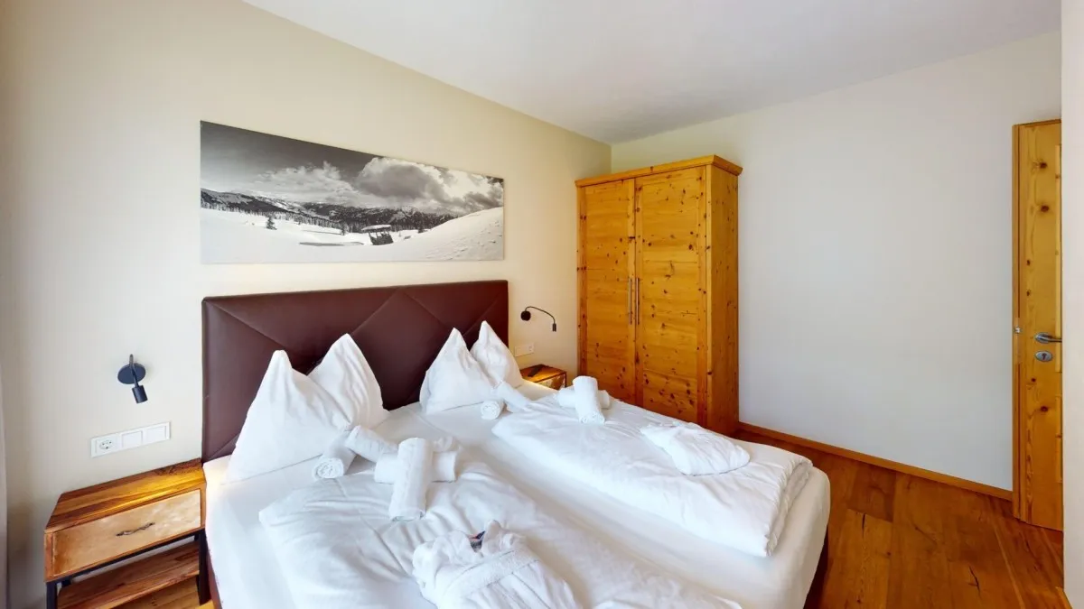 mr8UWWPPkbF2cmXmIRbJEvDKAZ4joVigXrnlKwww