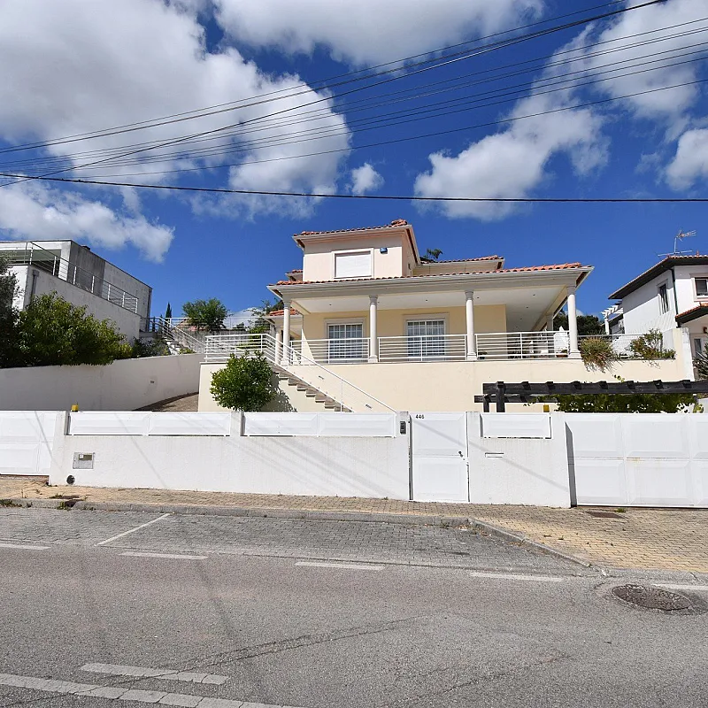 hxBZHr92Ilck1N0Ouy2fUAbfWcGAax8FFZpV1NxZ