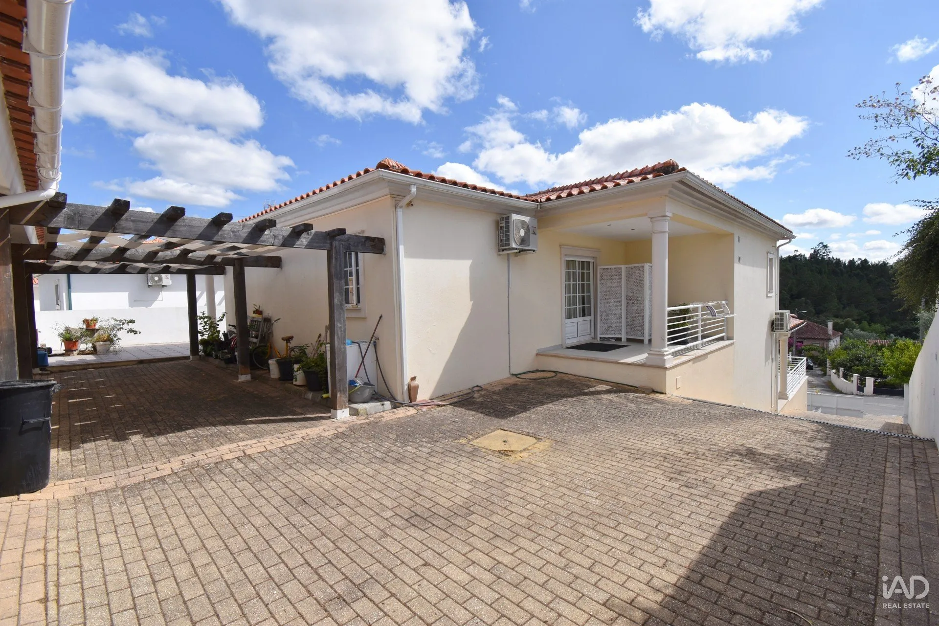 qG3aKRinvoeRmPnsp1JeWocXogPsIlm44YJIau0P