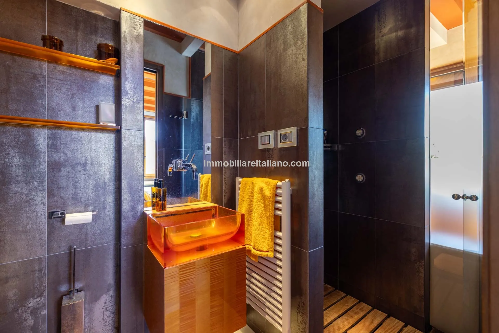 rnJXHZhvudAtAWoa65Efc7i6mfw696rse5AiZPZl