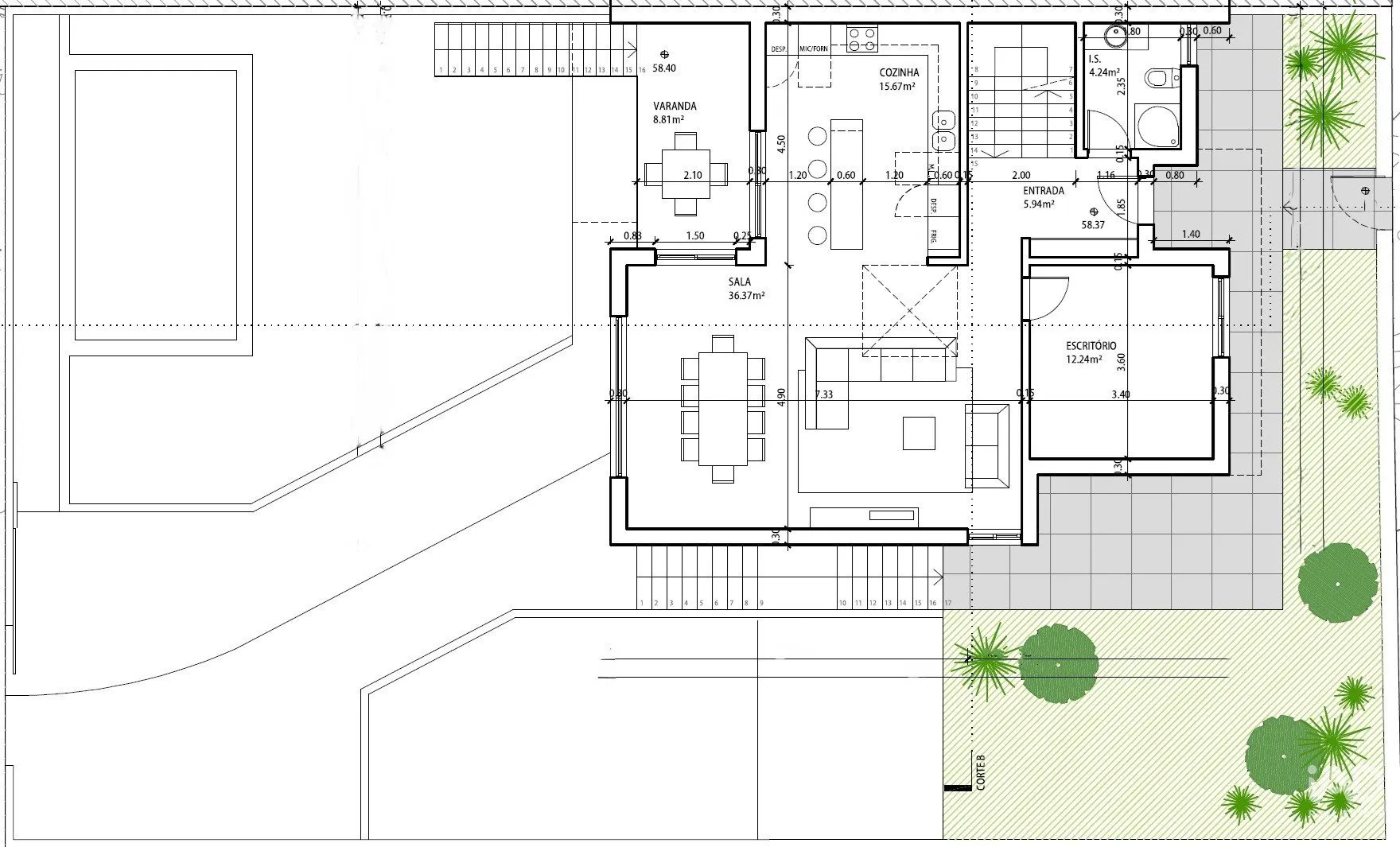 Contemporary 3-Bedroom House with Garden and Balcony in Corroios, Portugal - View image 36 of 37