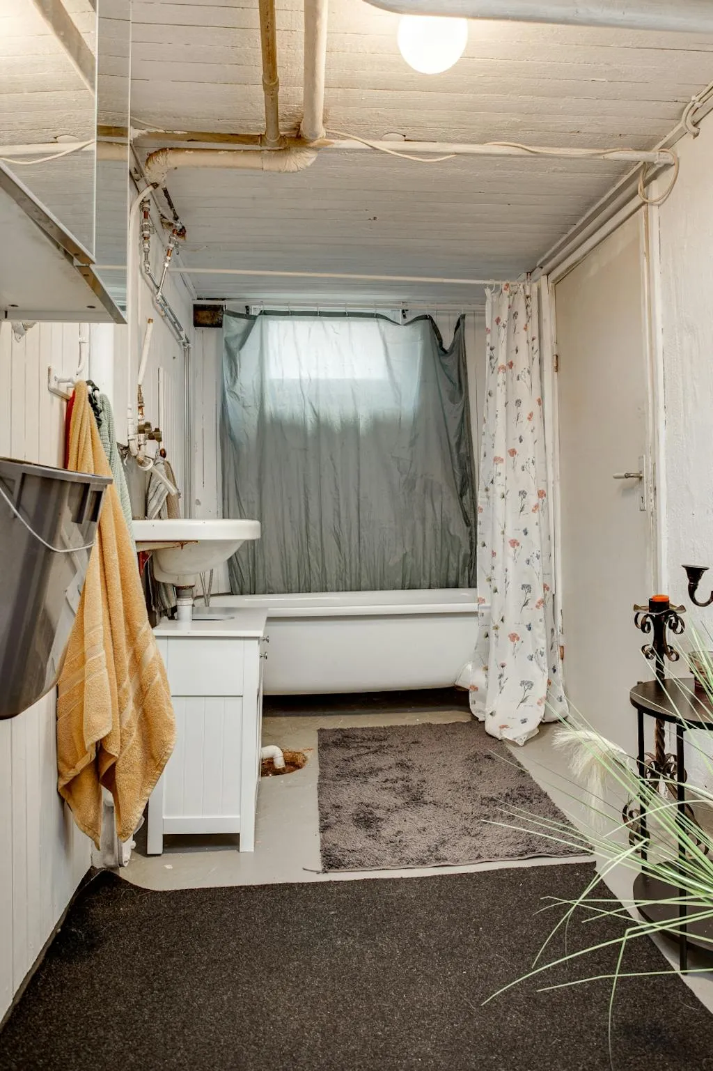 1950s Swedish House with Garden on Corner Plot in Gusselby - View image 33 of 37