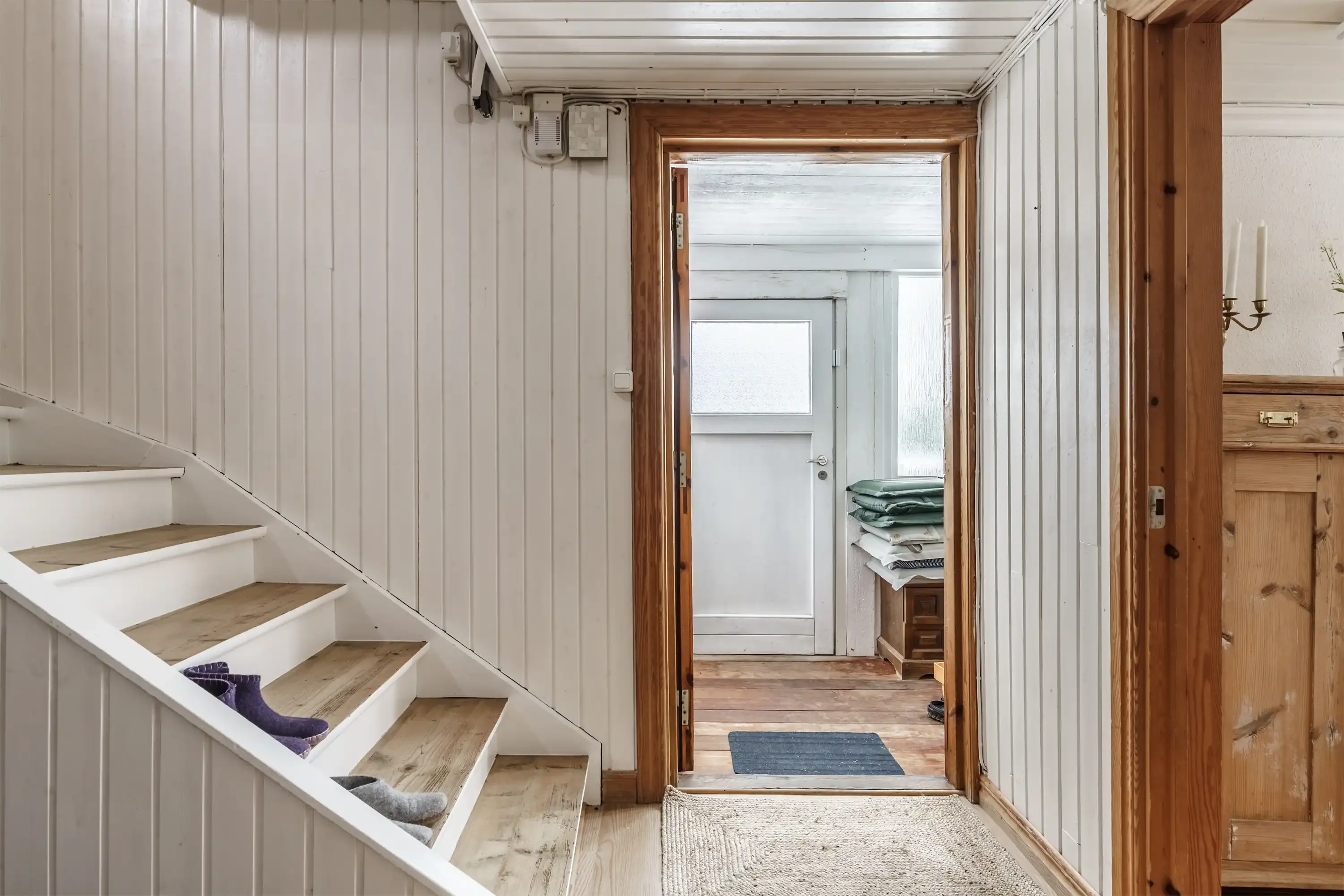 1910 Swedish House in Strömsnäsbruk with Balcony and Expansive Lot - View image 18 of 19