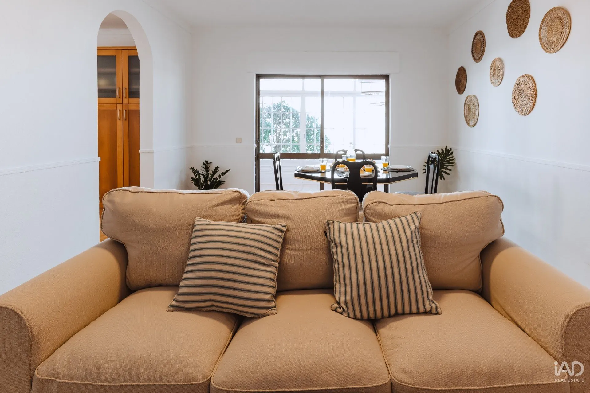 Spacious 5-Bedroom House with Garden and Parking in Silveira, Portugal - View image 19 of 37