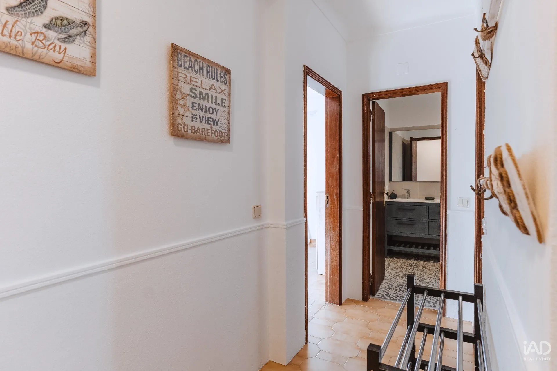 Spacious 5-Bedroom House with Garden and Parking in Silveira, Portugal - View image 23 of 37