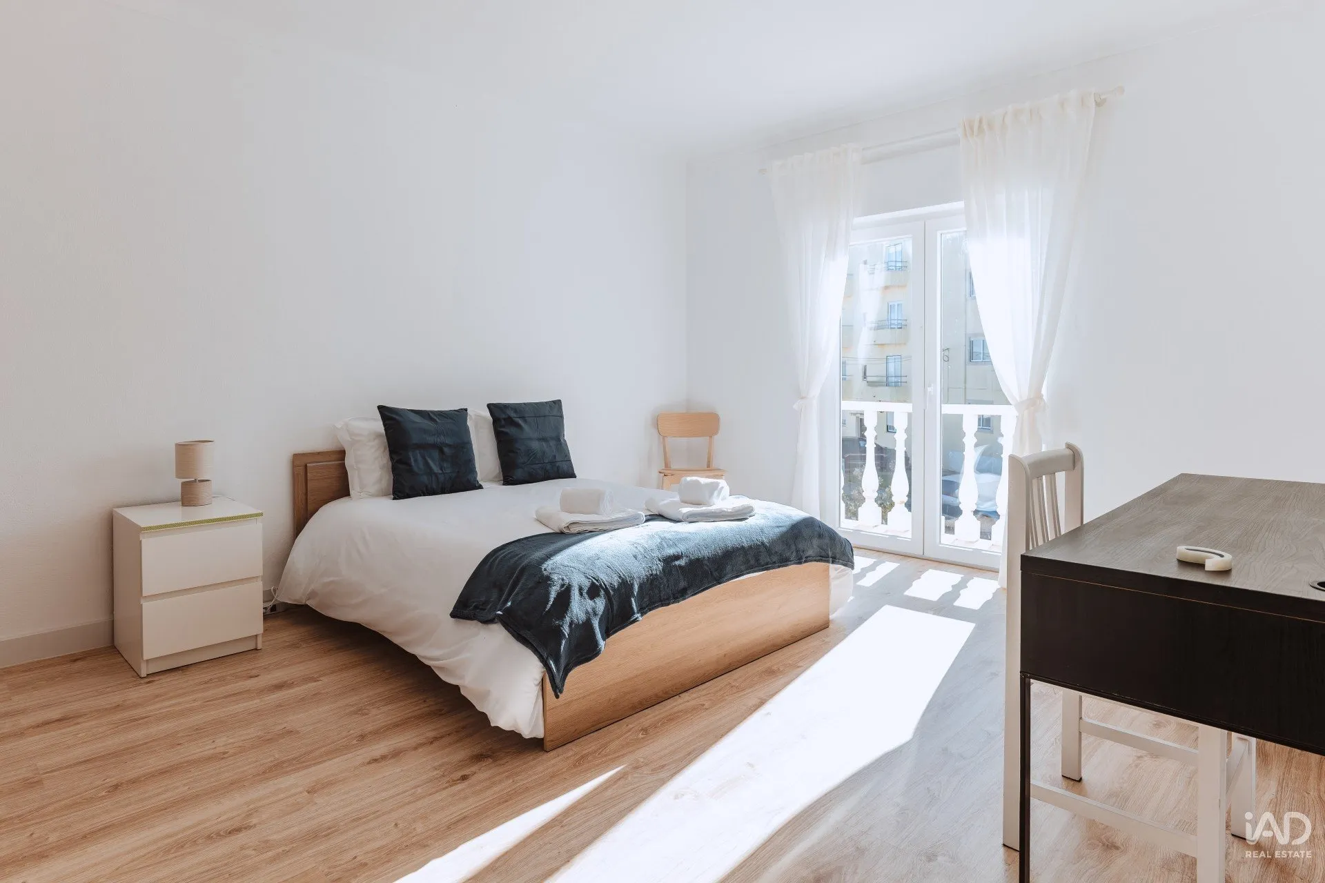 Spacious 5-Bedroom House with Garden and Parking in Silveira, Portugal - View image 27 of 37