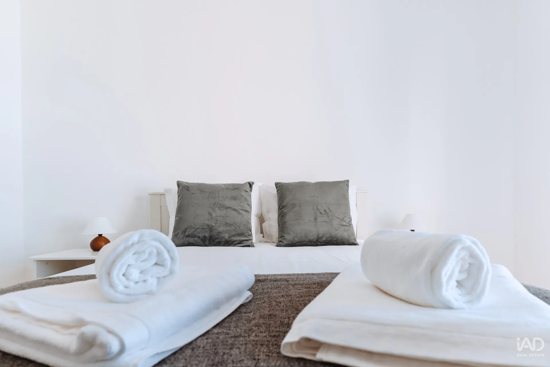 Spacious 5-Bedroom House with Garden and Parking in Silveira, Portugal - View image 29 of 37